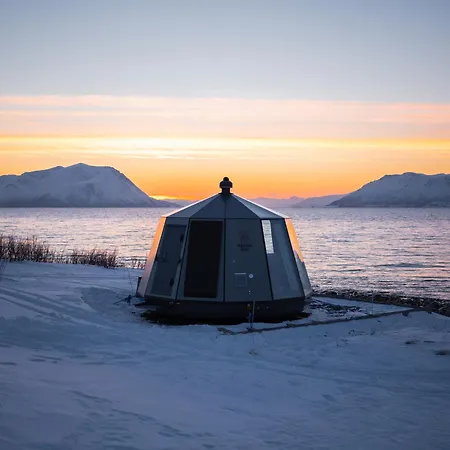 Lyngen Experience Aurora Hut Luksustelt *