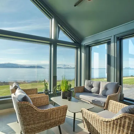 Lyngen Experience Aurora Hut Luksustelt *